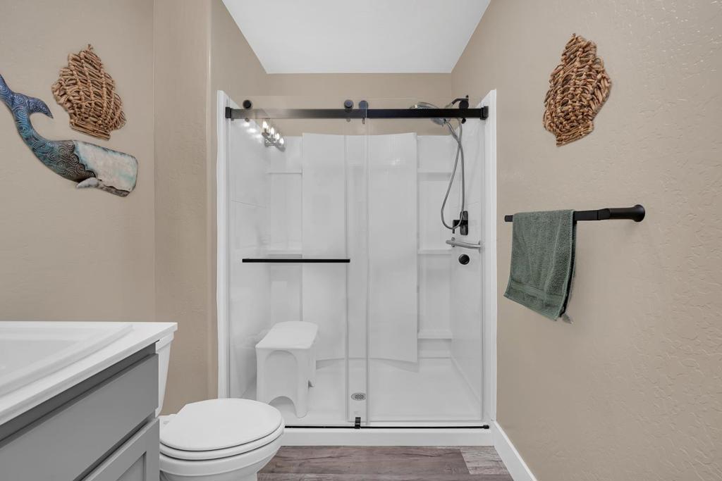 409 Sansoni St, Los Banos, CA 93635