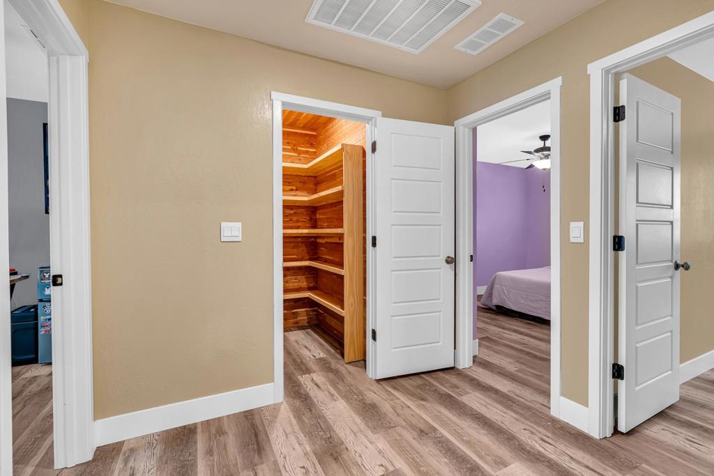 409 Sansoni St, Los Banos, CA 93635