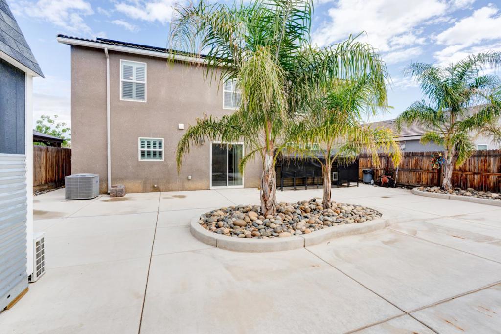 409 Sansoni St, Los Banos, CA 93635