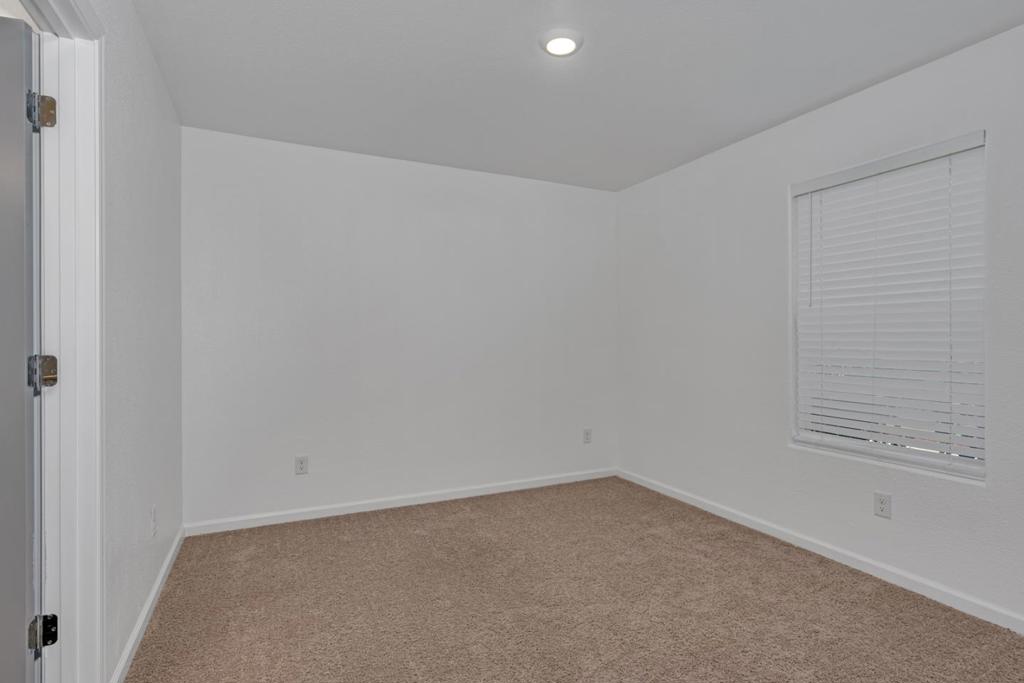 1807 Patricia Ct, Los Banos, CA 93635