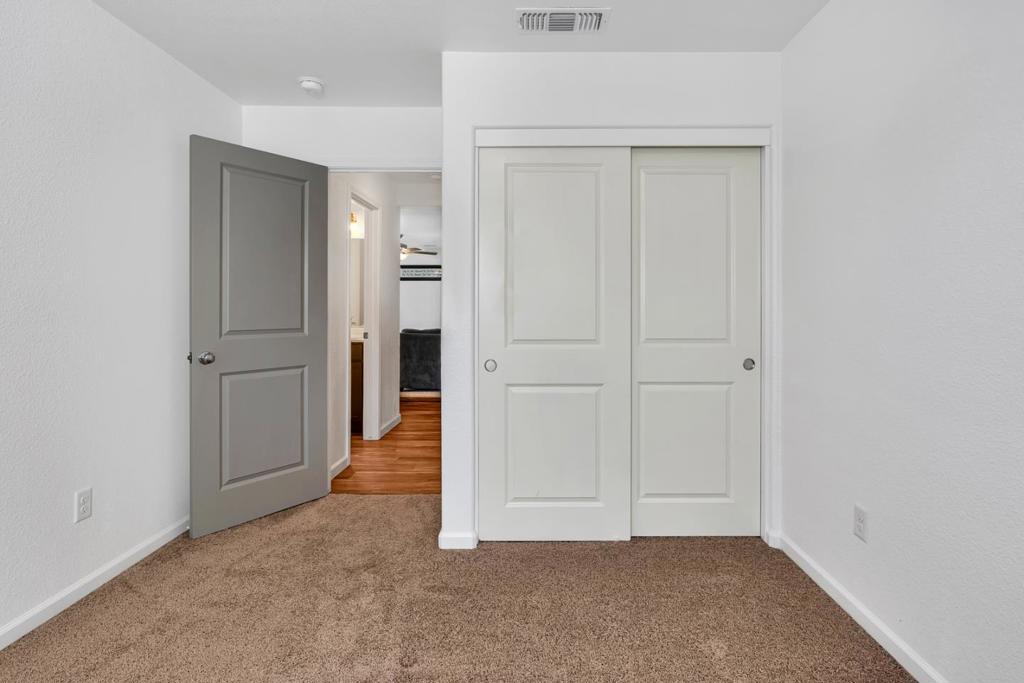 1807 Patricia Ct, Los Banos, CA 93635