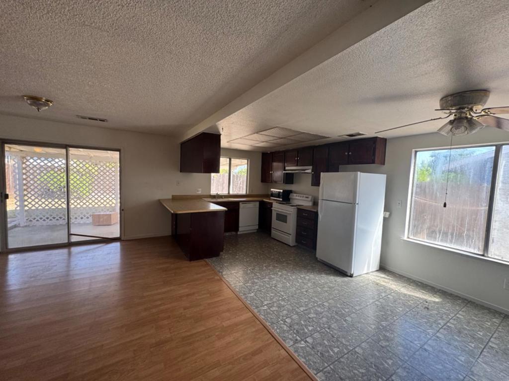 2912 Secretariat Dr, Atwater, CA 95301