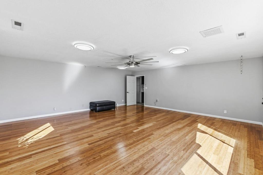 29667 Meadow Ln, Coarsegold, CA 93614