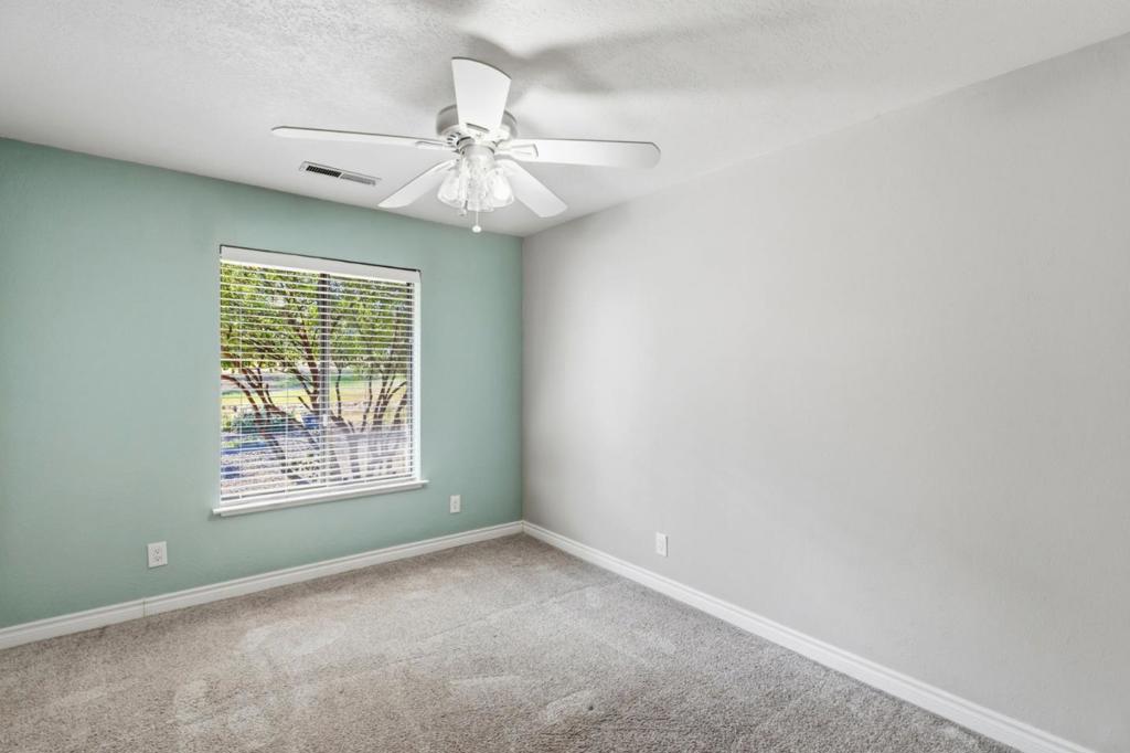 29667 Meadow Ln, Coarsegold, CA 93614