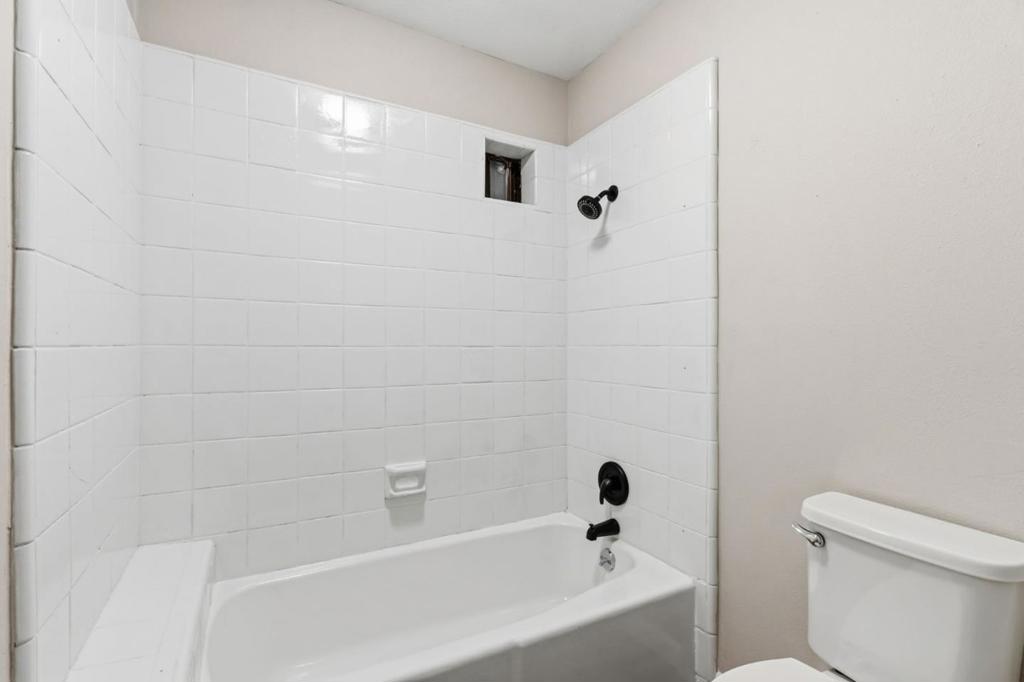 29667 Meadow Ln, Coarsegold, CA 93614