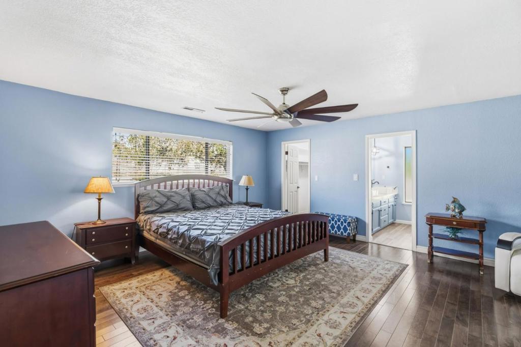 29667 Meadow Ln, Coarsegold, CA 93614