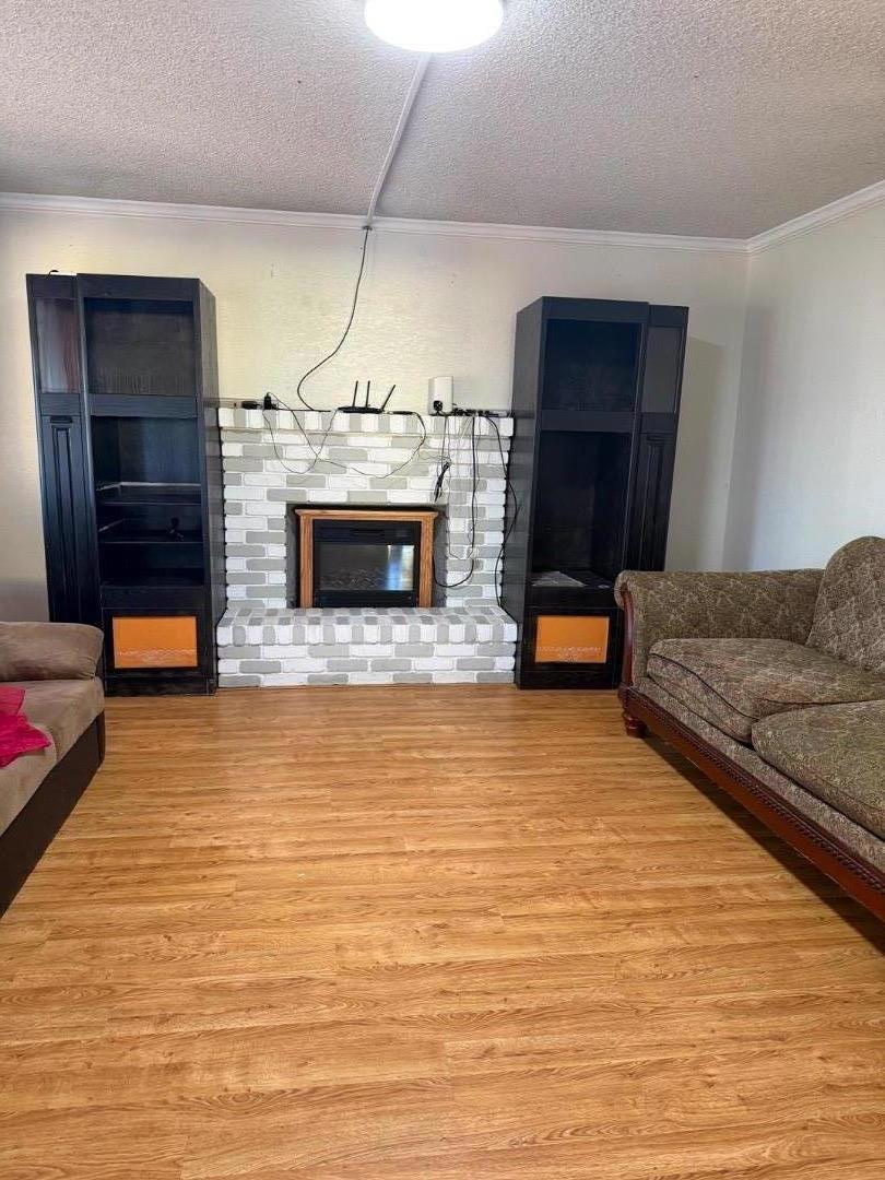 1133 Topaz Dr, Manteca, CA 95336