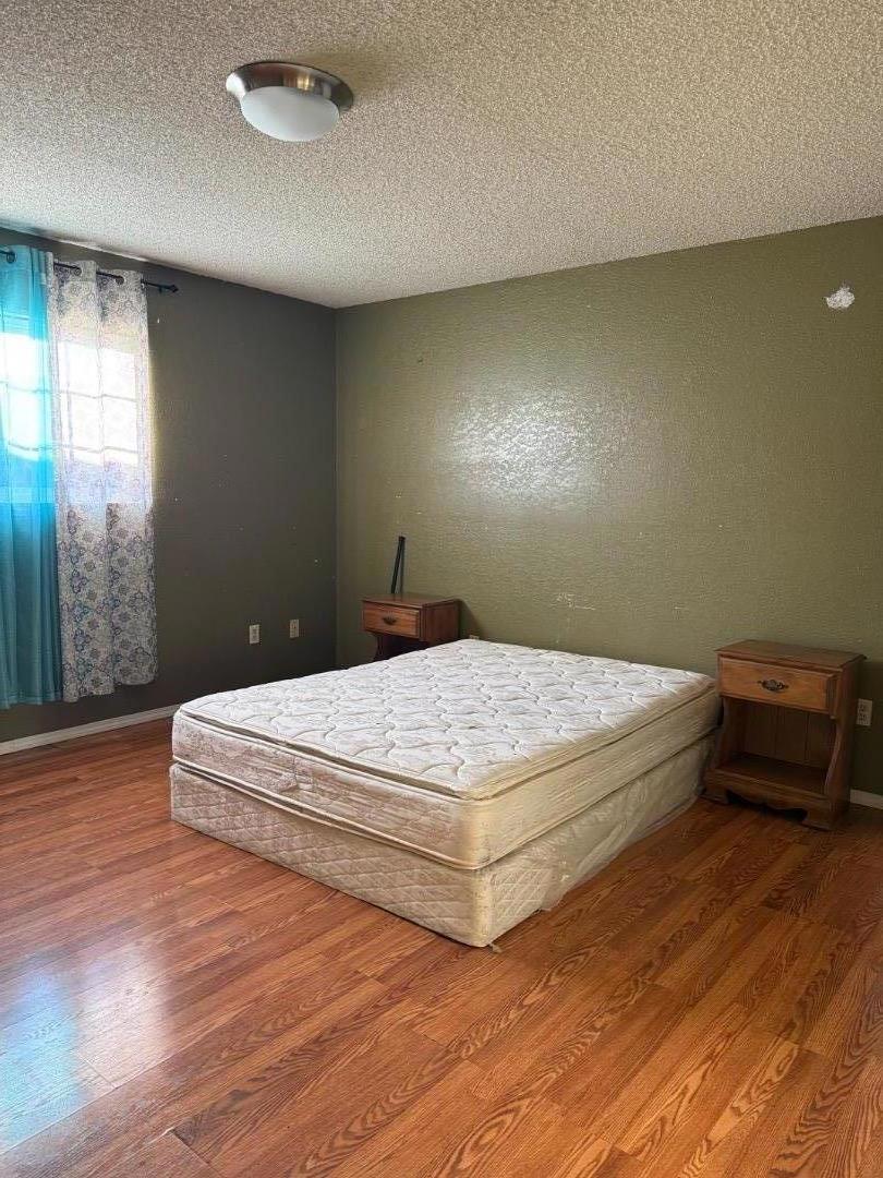 1133 Topaz Dr, Manteca, CA 95336