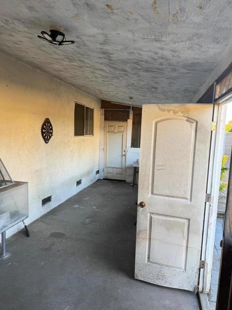 1133 Topaz Dr, Manteca, CA 95336