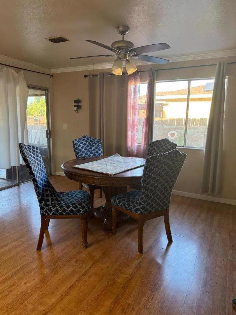 1133 Topaz Dr, Manteca, CA 95336