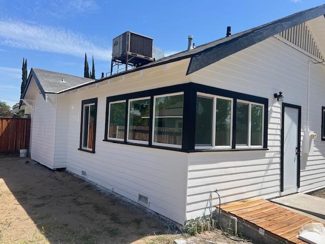 1275 N Farris Ave, Fresno, CA 93728