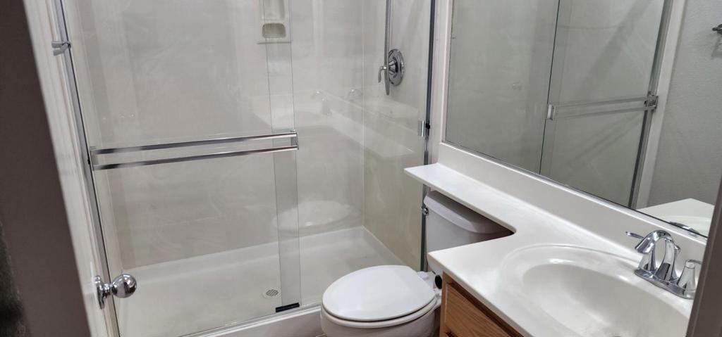 253 Lilac Ln, Livingston, CA 95334