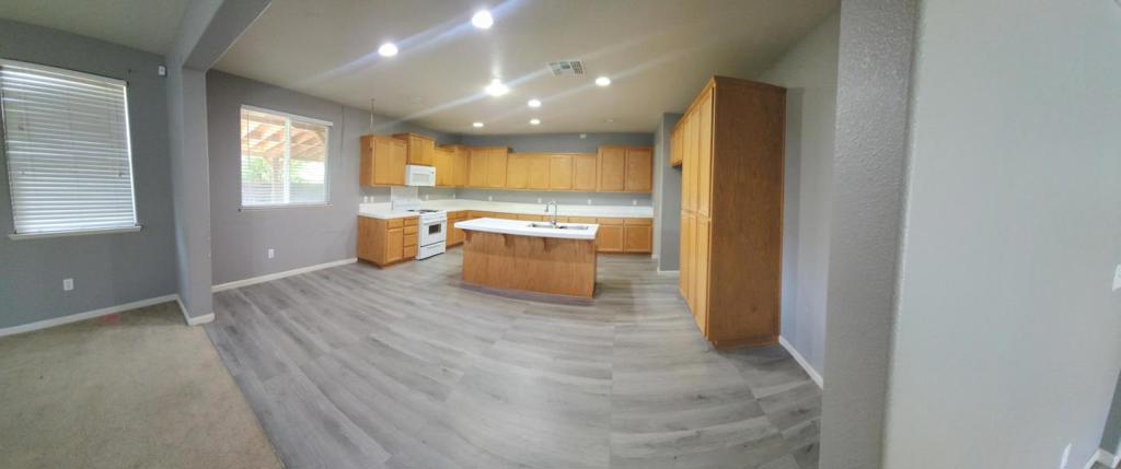 253 Lilac Ln, Livingston, CA 95334