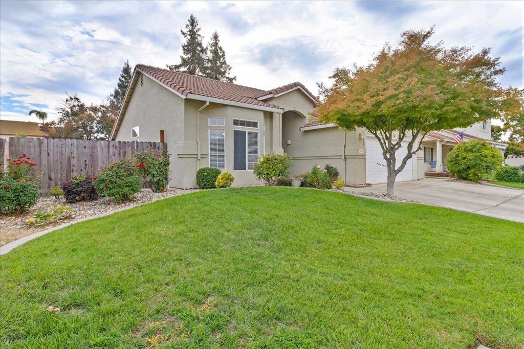 1986 Woodhaven Ct, Merced, CA 95340