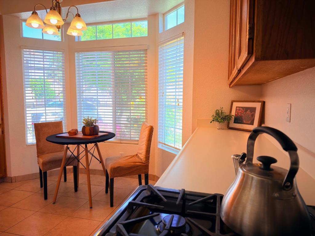 1986 Woodhaven Ct, Merced, CA 95340