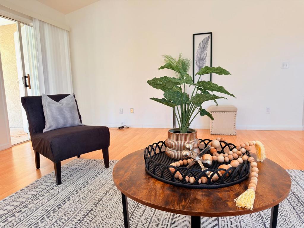 1986 Woodhaven Ct, Merced, CA 95340