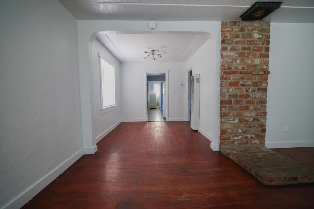 360 E 19th St, Merced, CA 95340