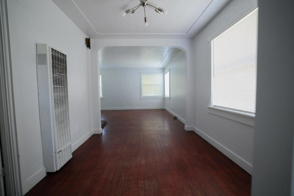 360 E 19th St, Merced, CA 95340