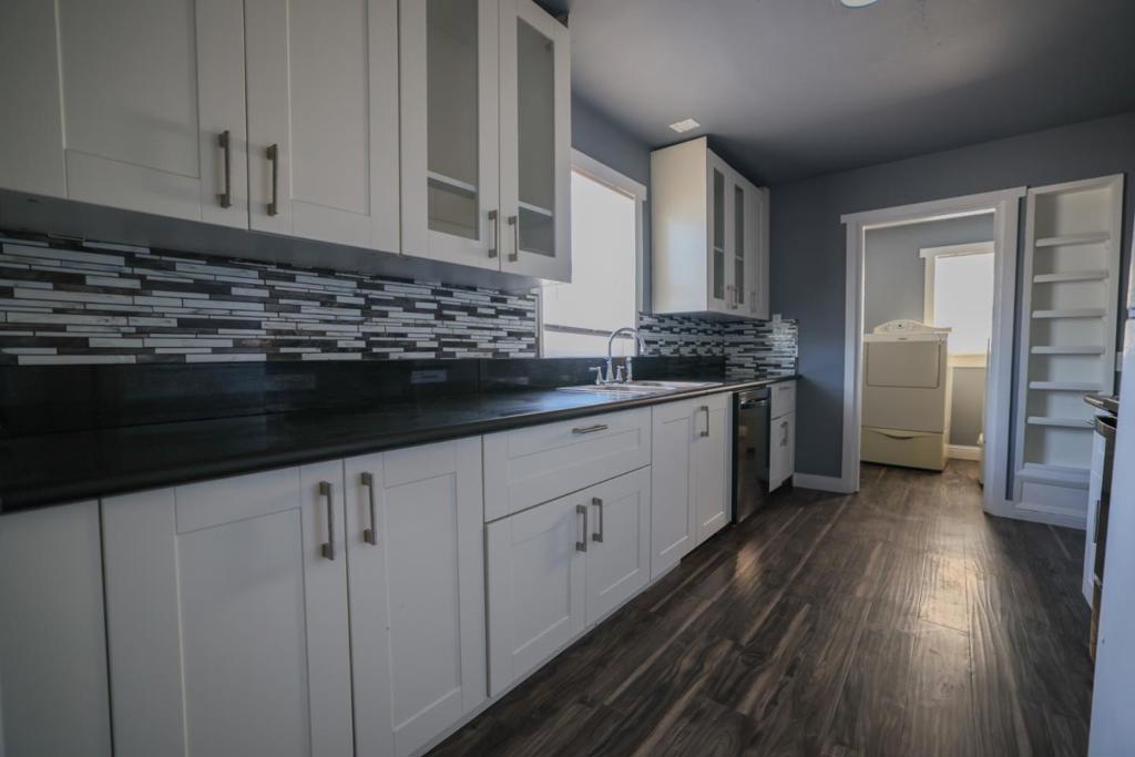 360 E 19th St, Merced, CA 95340