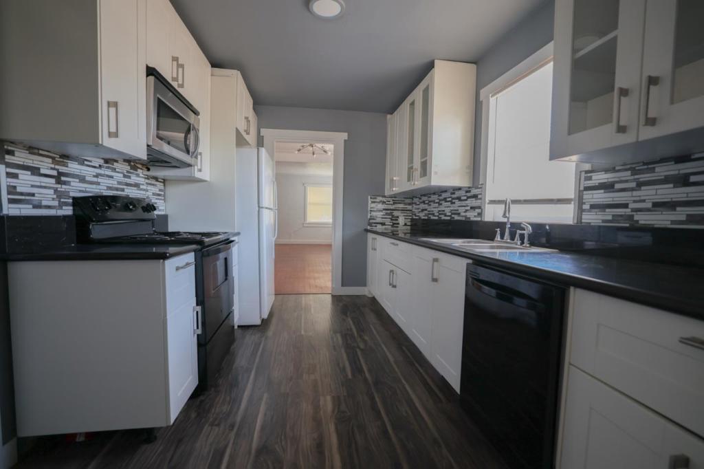 360 E 19th St, Merced, CA 95340