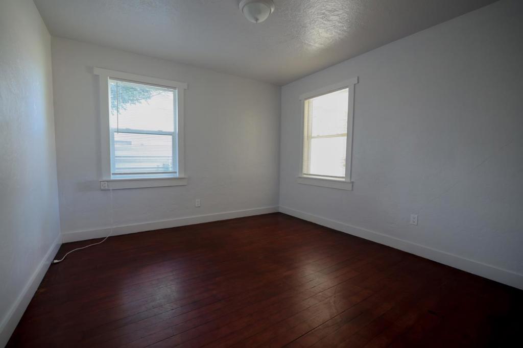 360 E 19th St, Merced, CA 95340