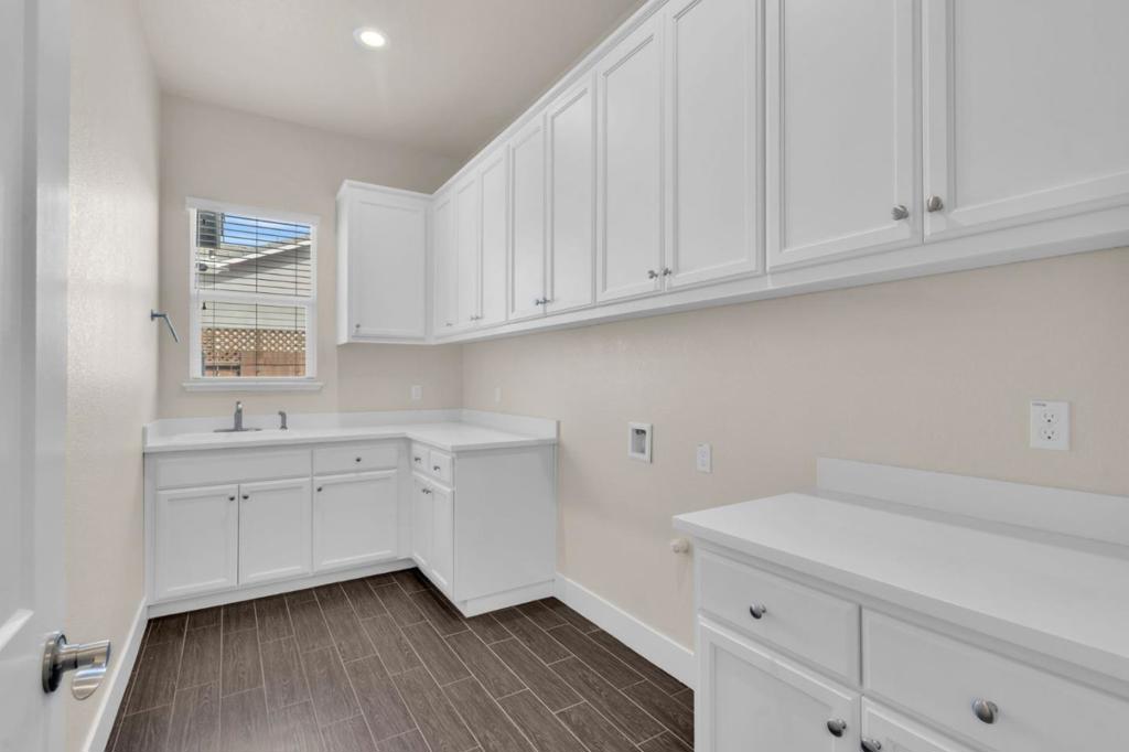 1436 FREESTONE Rd, Manteca, CA 95337