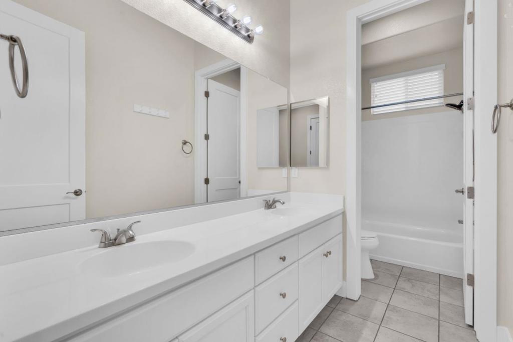 1436 FREESTONE Rd, Manteca, CA 95337