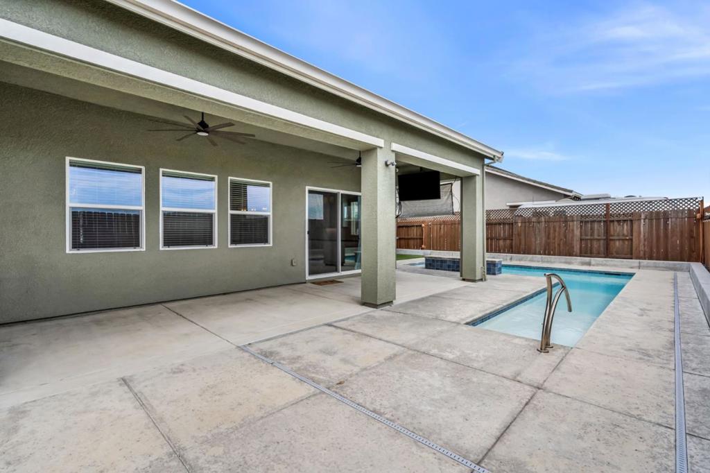 1436 FREESTONE Rd, Manteca, CA 95337