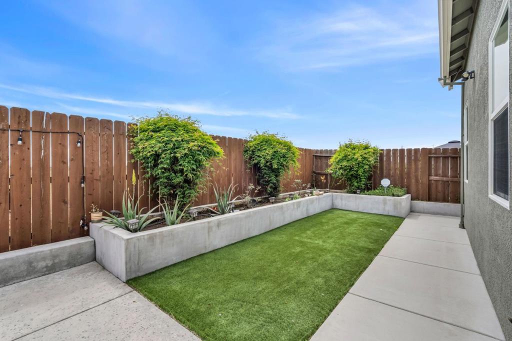 1436 FREESTONE Rd, Manteca, CA 95337