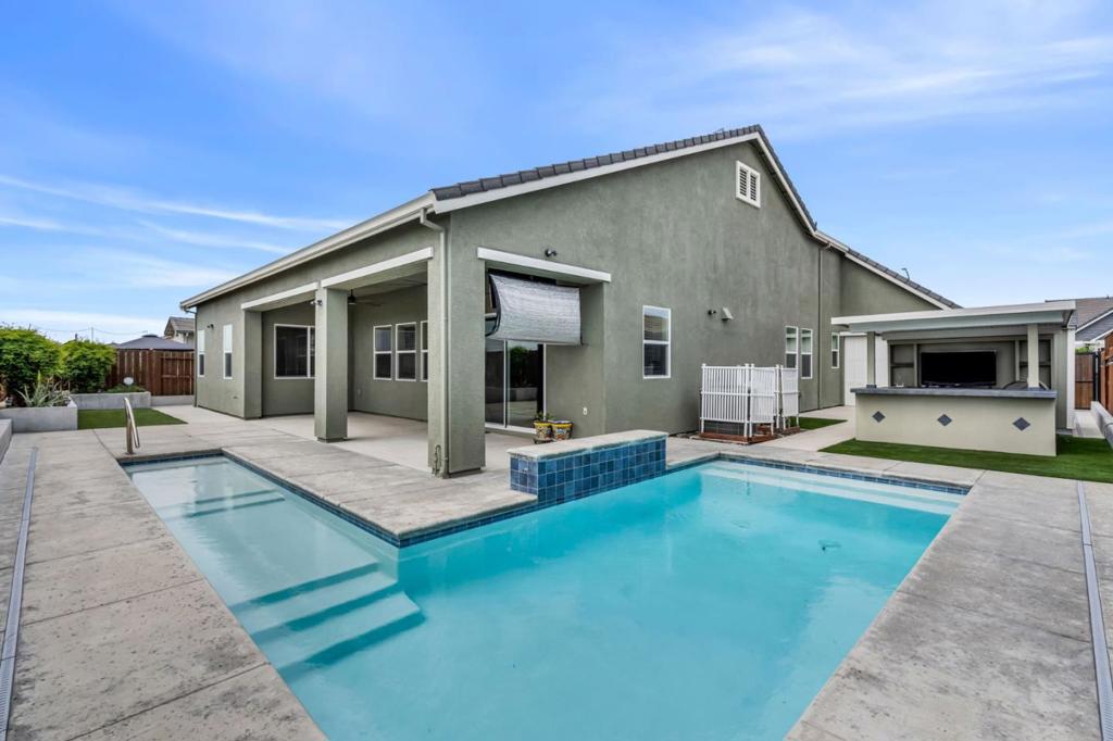 1436 FREESTONE Rd, Manteca, CA 95337