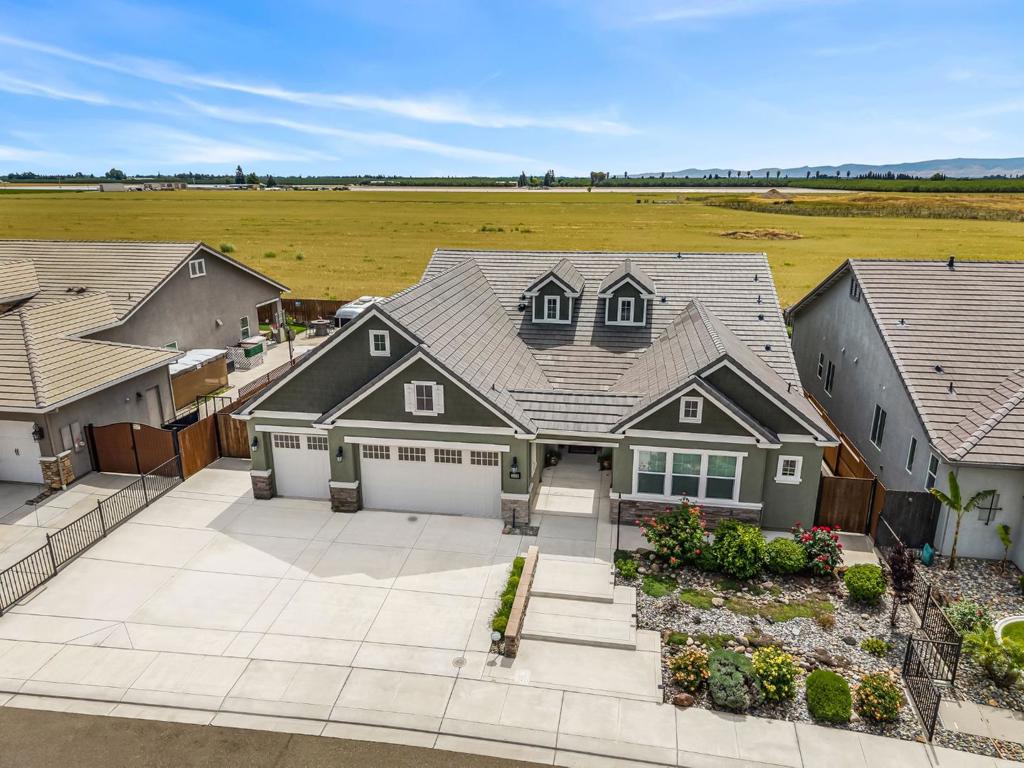 1436 FREESTONE Rd, Manteca, CA 95337