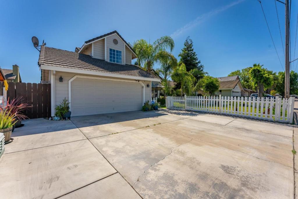 3712 Blaker Rd, Ceres, CA 95307