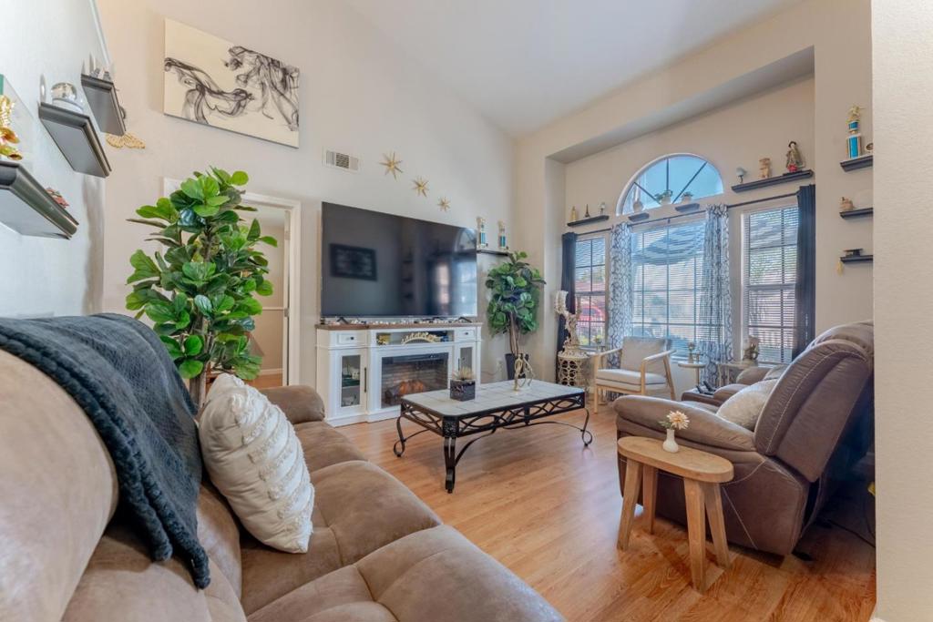 3712 Blaker Rd, Ceres, CA 95307