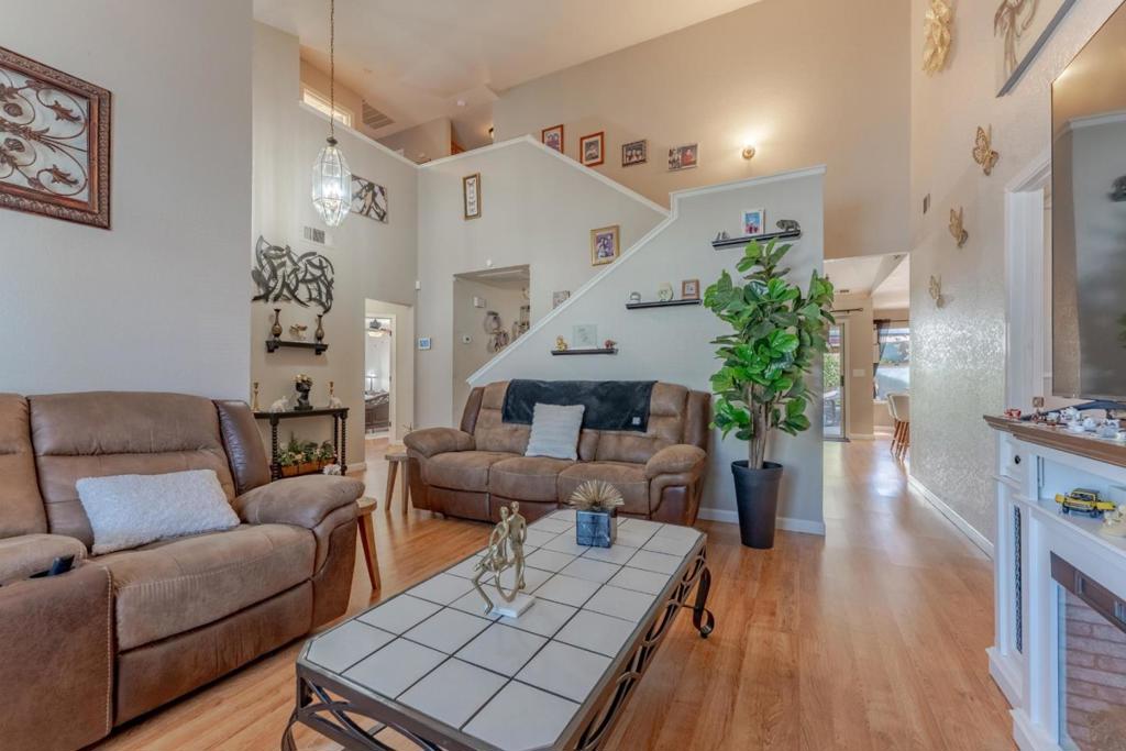 3712 Blaker Rd, Ceres, CA 95307