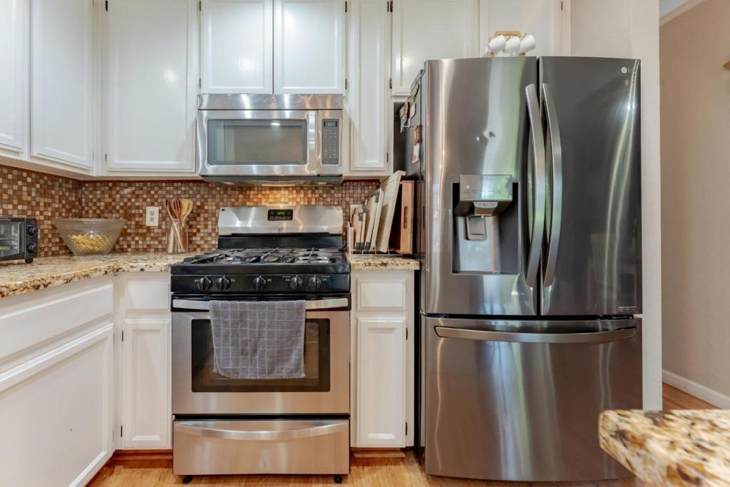 3712 Blaker Rd, Ceres, CA 95307