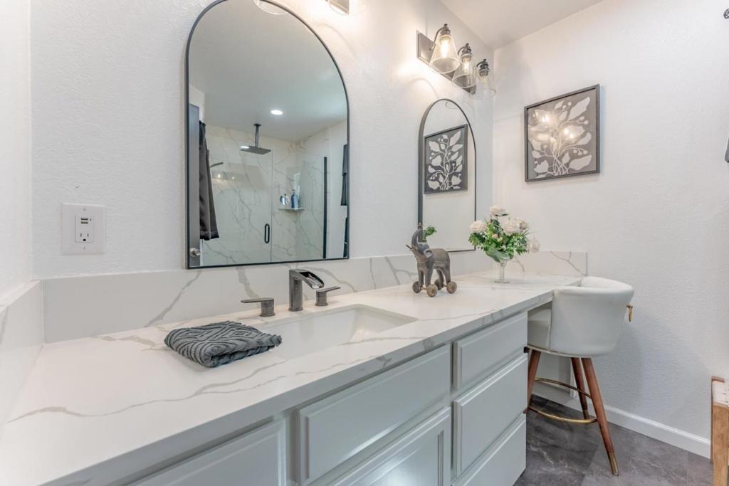 3712 Blaker Rd, Ceres, CA 95307