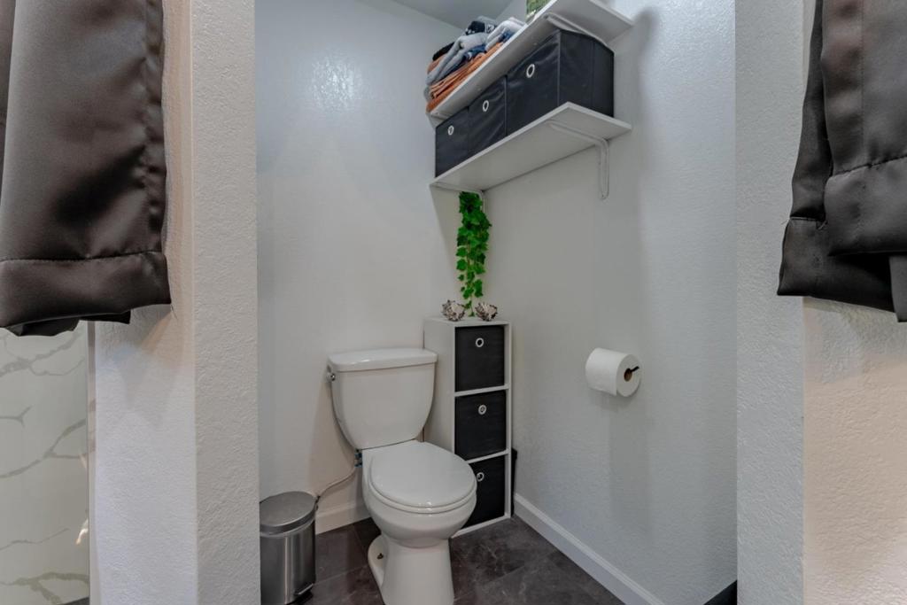 3712 Blaker Rd, Ceres, CA 95307