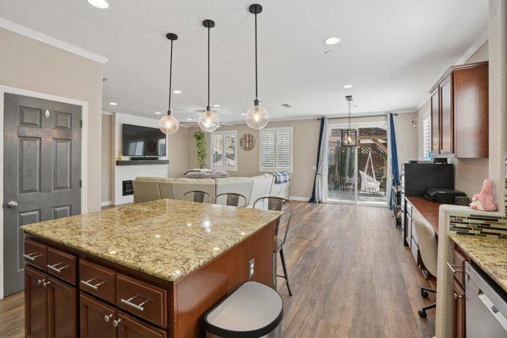 1112 Walshford Ct, Newman, CA 95360