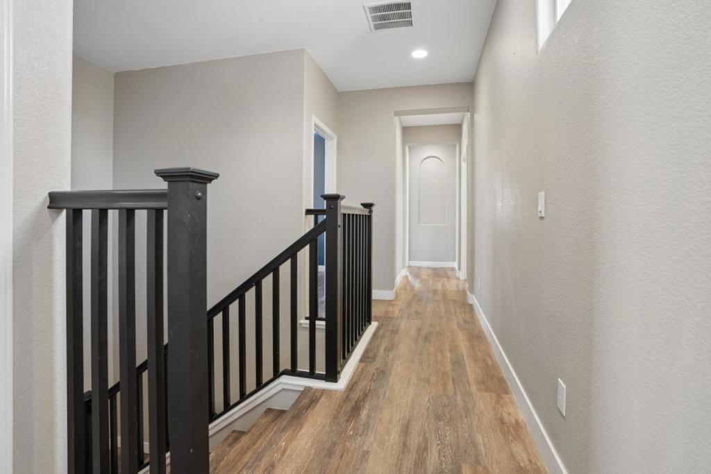 1112 Walshford Ct, Newman, CA 95360