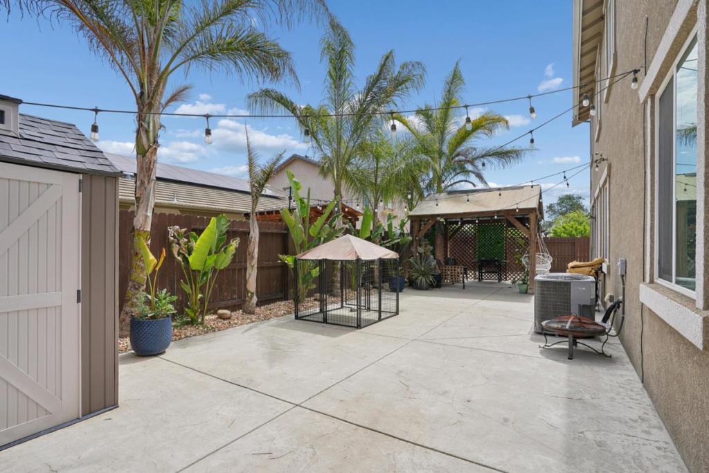 1112 Walshford Ct, Newman, CA 95360