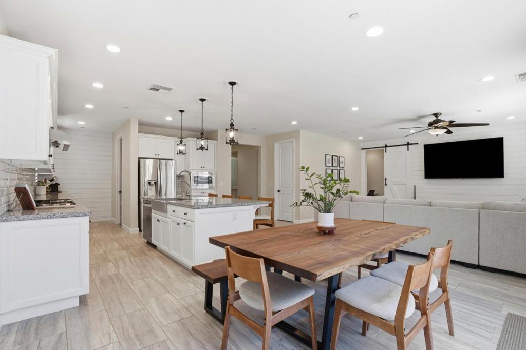 482 Stratford Ct, Brentwood (CC), CA 94513