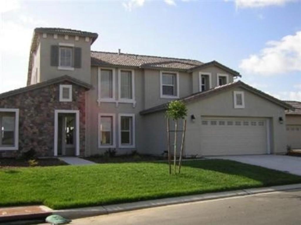 15220 Torrey Pines Cir, Chowchilla, CA 93610