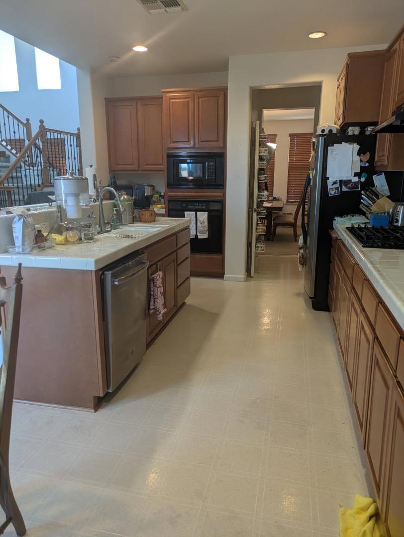 15220 Torrey Pines Cir, Chowchilla, CA 93610