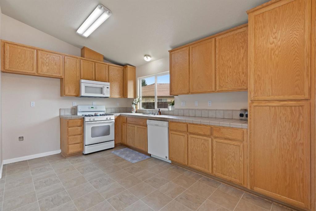 2344 Siena Ct, Merced, CA 95341