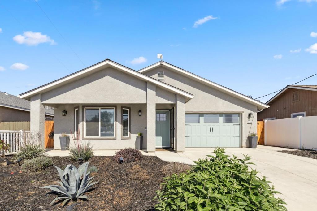 22356 Arnott Dr, Chowchilla, CA 93610
