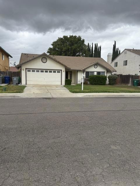 375 Chestnut St, Los Banos, CA 93635
