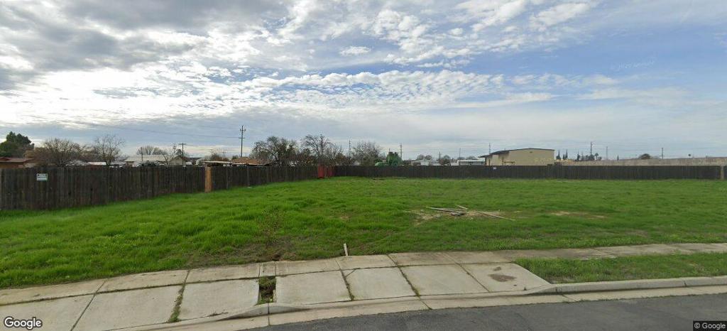 1509 Sarba Ct, Los Banos, CA 93635