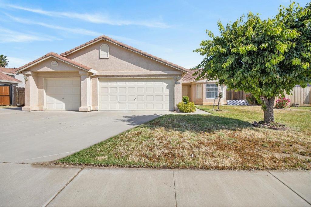 29146 Santa Cruz Dr, Gustine, CA 95322