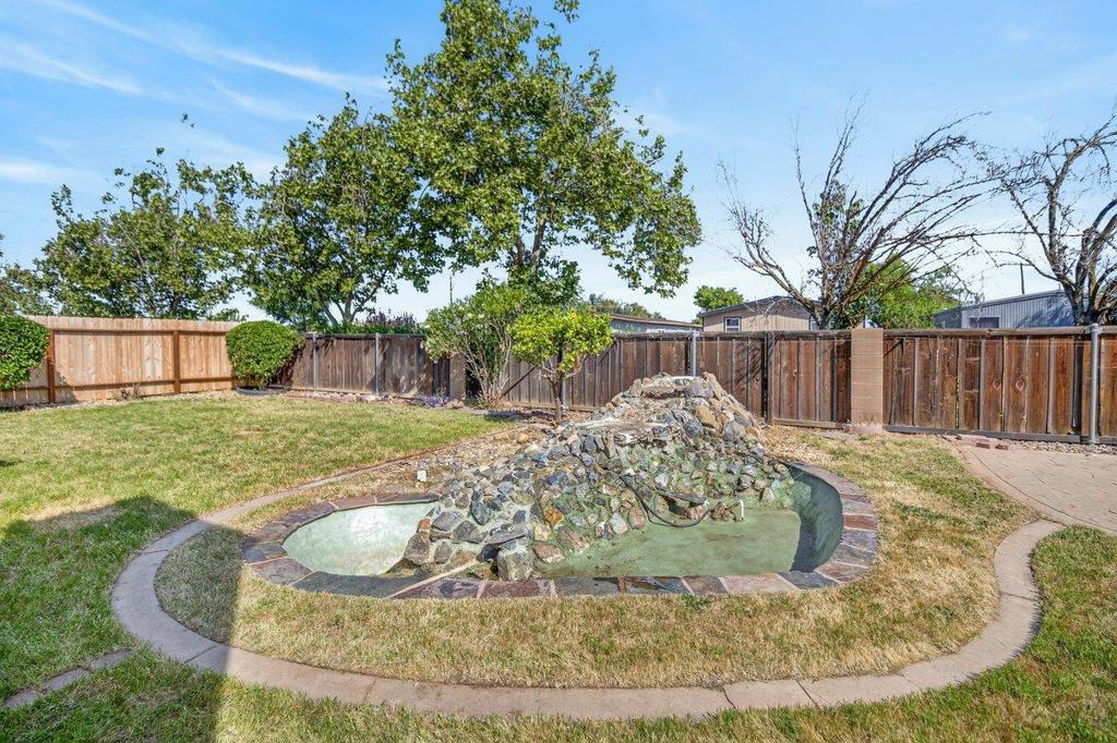 29146 Santa Cruz Dr, Gustine, CA 95322