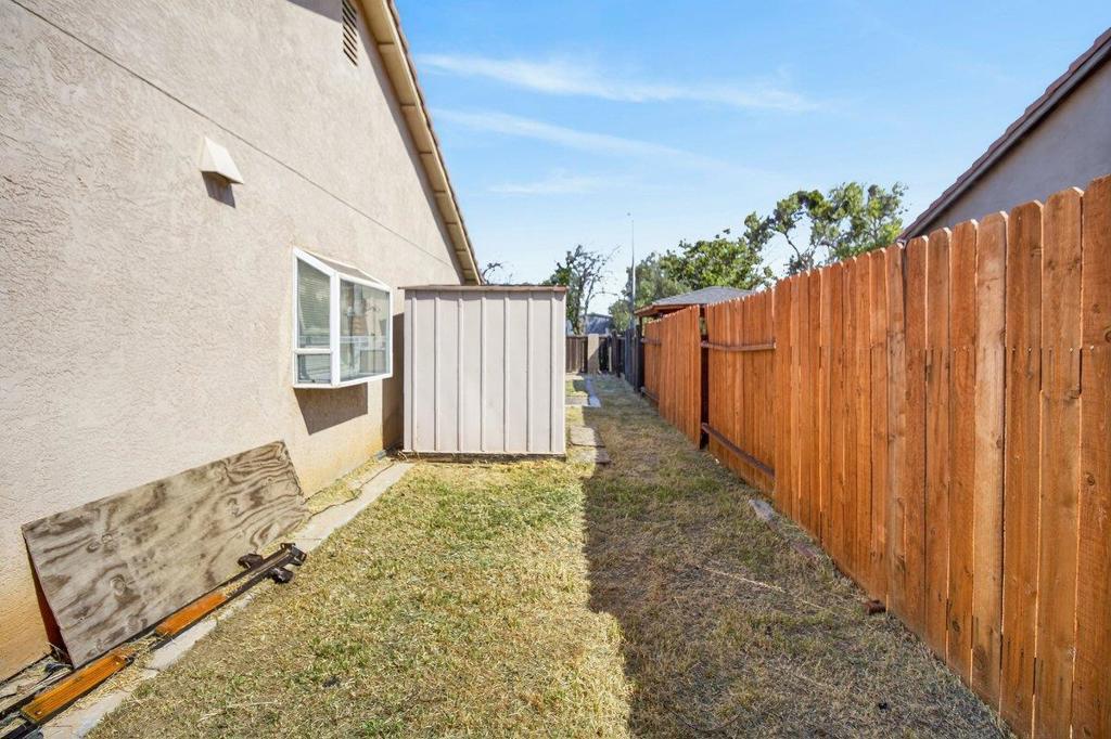 29146 Santa Cruz Dr, Gustine, CA 95322